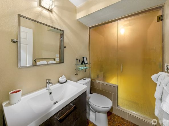 444 26th Avenue E, Seattle WA 98112
