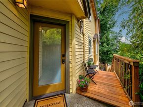 444 26th Avenue E, Seattle WA 98112