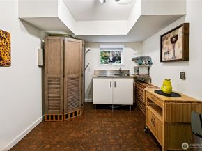 444 26th Avenue E, Seattle WA 98112