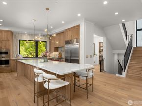 7116 NE 119th Lane, Kirkland WA 98034