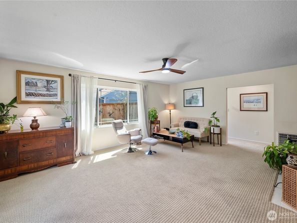 6901 Columbia Court, Everett WA 98203