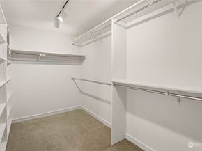 1231 5th Avenue N 204, Seattle WA 98109