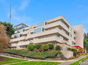 1231 5th Avenue N 204, Seattle WA 98109