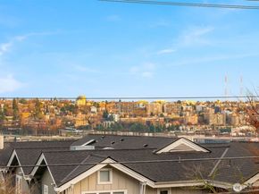 1231 5th Avenue N 204, Seattle WA 98109