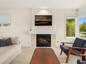 1231 5th Avenue N 204, Seattle WA 98109