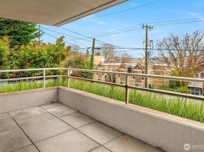 1231 5th Avenue N 204, Seattle WA 98109