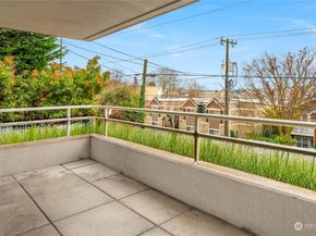 1231 5th Avenue N 204, Seattle WA 98109