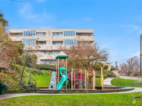 1231 5th Avenue N 204, Seattle WA 98109