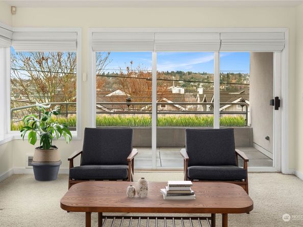 1231 5th Avenue N 204, Seattle WA 98109