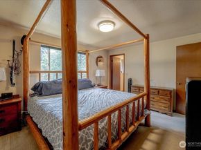 515 N 188th Street, Shoreline WA 98133