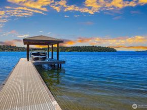 Undisclosed Address #2400769, Mercer Island WA 98040