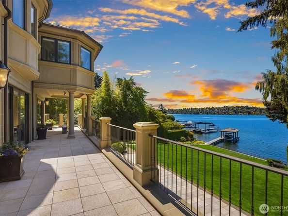 Undisclosed Address #2400769, Mercer Island WA 98040