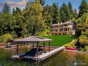 Undisclosed Address #2400769, Mercer Island WA 98040