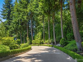 Undisclosed Address #2400769, Mercer Island WA 98040
