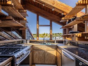 3123 Fairview Avenue E 2, Seattle WA 98102