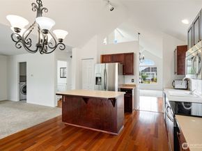 20122 102nd Avenue SE, Kent WA 98031