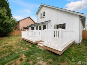 20122 102nd Avenue SE, Kent WA 98031