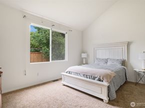 20122 102nd Avenue SE, Kent WA 98031