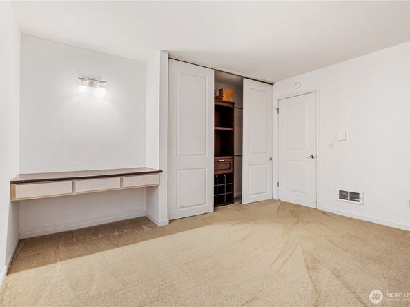 6405 Sand Point Way NE, Seattle WA 98115