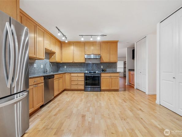 6405 Sand Point Way NE, Seattle WA 98115