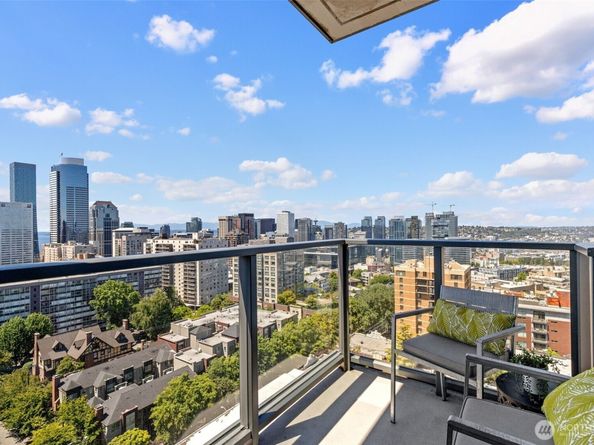 1321 Seneca Street 1507, Seattle WA 98101