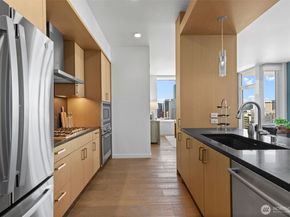 1321 Seneca Street 1507, Seattle WA 98101