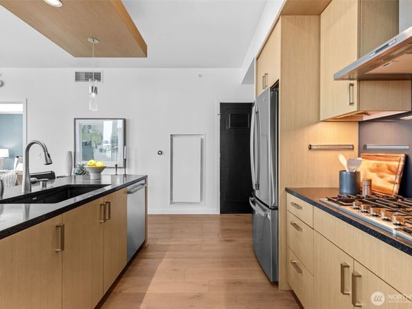 1321 Seneca Street 1507, Seattle WA 98101