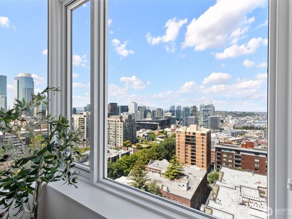 1321 Seneca Street 1507, Seattle WA 98101