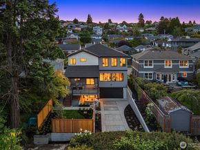 2526 35th Avenue W, Seattle WA 98199