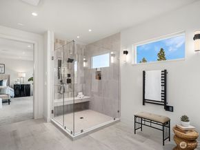 2526 35th Avenue W, Seattle WA 98199