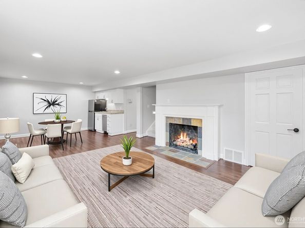 3505 43rd Avenue W, Seattle WA 98199