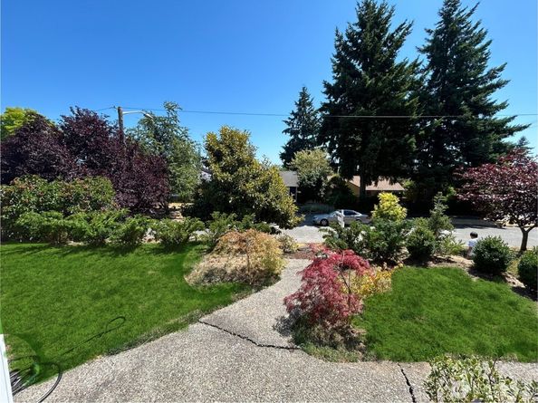 7353 29th Avenue SW, Seattle WA 98126