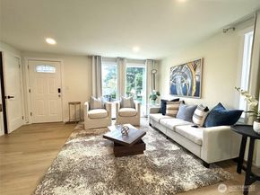 7353 29th Avenue SW, Seattle WA 98126