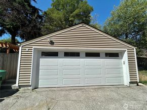 7353 29th Avenue SW, Seattle WA 98126