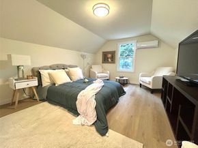 7353 29th Avenue SW, Seattle WA 98126