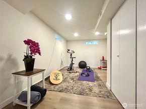 7353 29th Avenue SW, Seattle WA 98126