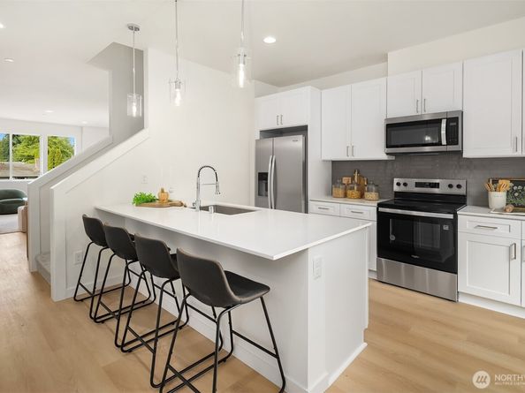 1520 Hollow Dale Place G, Everett WA 98204