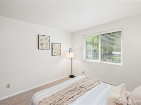 200 Mt Park Boulevard SW A204, Issaquah WA 98027