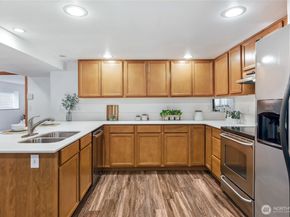 4130 Palatine Avenue N, Seattle WA 98103