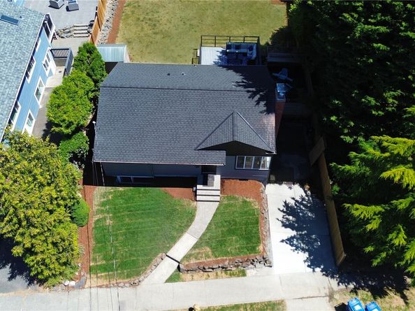 4130 Palatine Avenue N, Seattle WA 98103