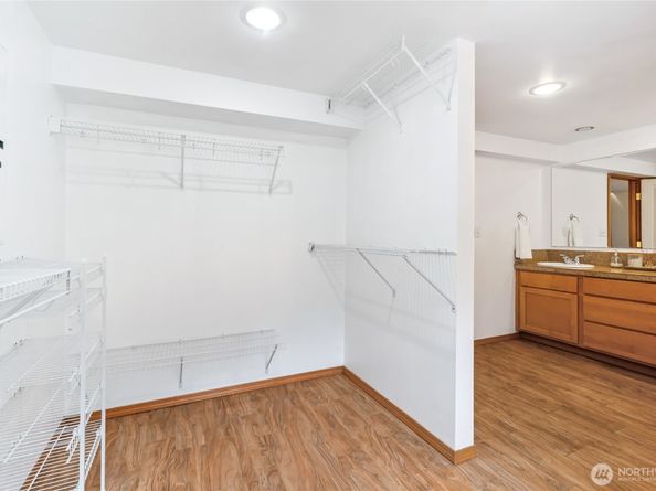 4130 Palatine Avenue N, Seattle WA 98103