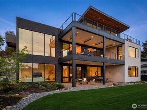 1032 89th Avenue NE, Bellevue WA 98004