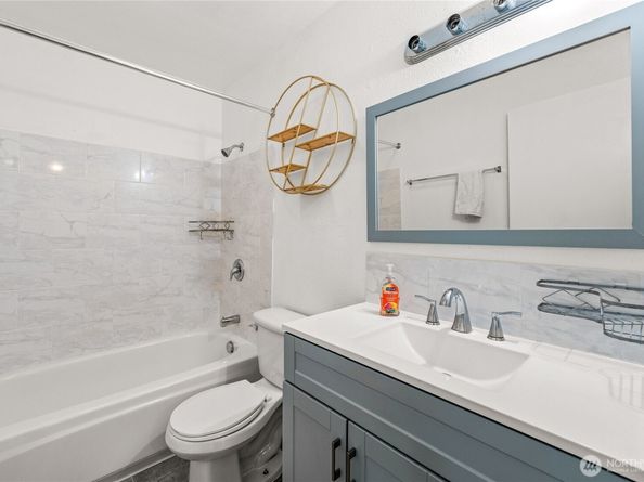 15142 65th Avenue S 314, Tukwila WA 98188