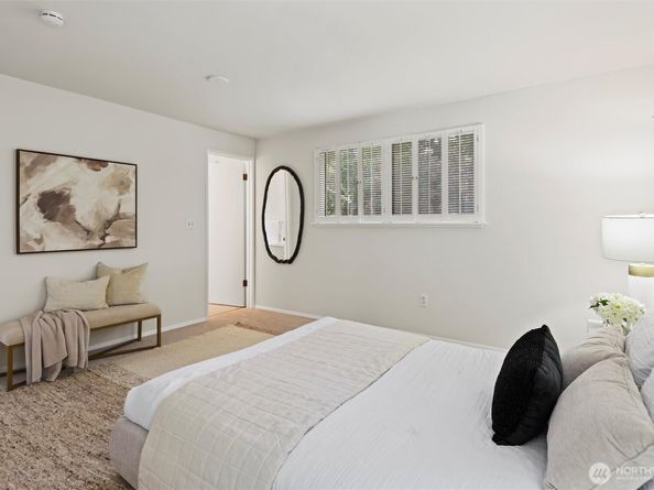 14905 SE 46th Place, Bellevue WA 98006