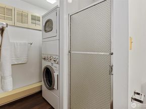 14905 SE 46th Place, Bellevue WA 98006