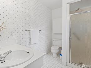 14905 SE 46th Place, Bellevue WA 98006