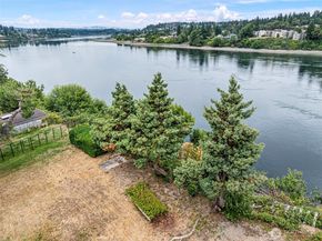 1000 Bridgeview Lane, Bremerton WA 98337