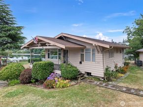 1000 Bridgeview Lane, Bremerton WA 98337