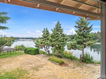 1000 Bridgeview Lane
