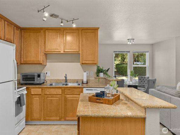 20318 Bothell Everett Hwy A101, Bothell WA 98012